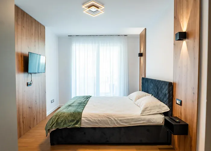 Elite Luxury Crib Apartment